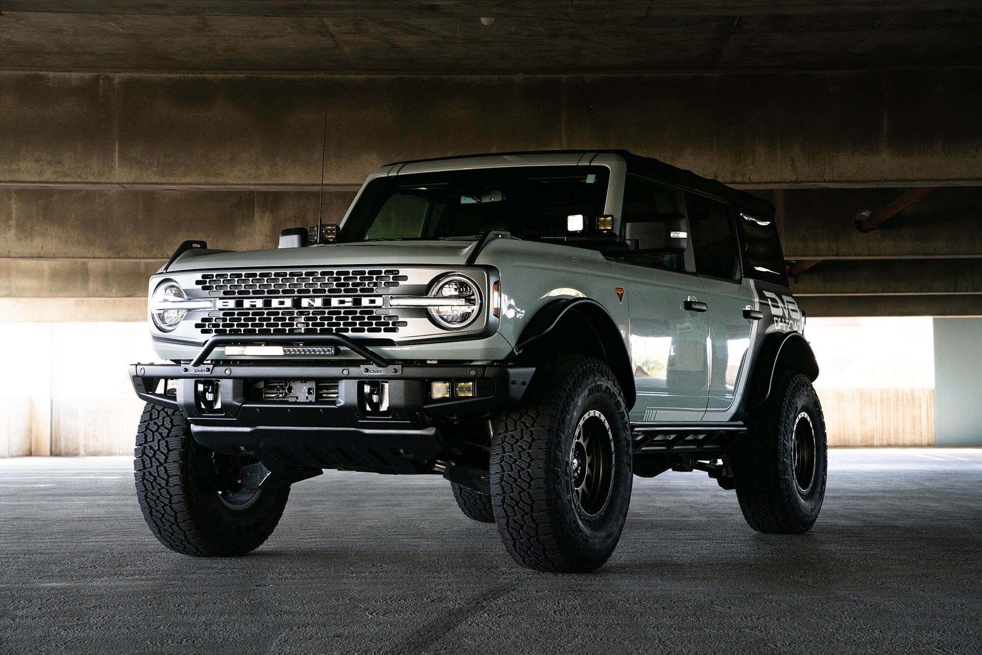 LBBR-06_On Vehicle (1).jpg