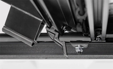 LOMAX_Pro_Series-Feature_10_Point_Locking_System.jpg
