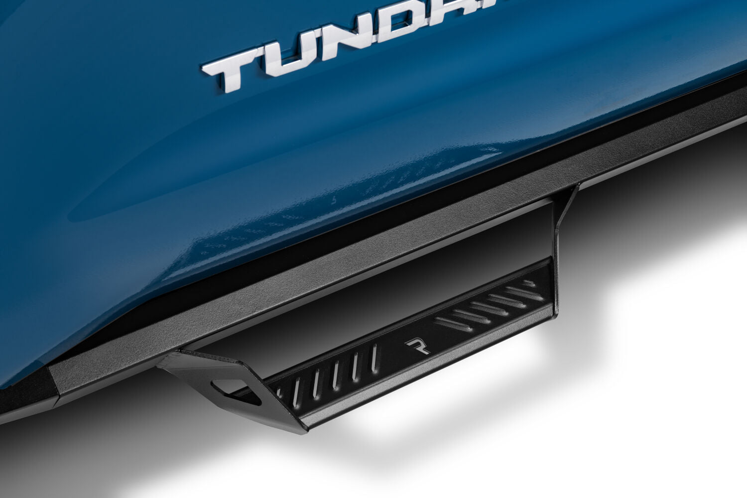 NFBn-fab-predator-pro-2019-toyota-tundra-blue-studio-03.jpg