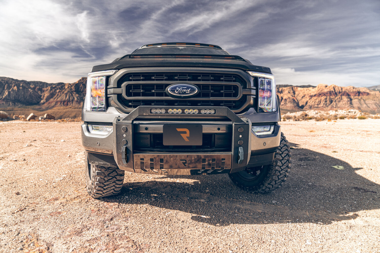 NFBnfab-hvm-bull-bar-2022-ford-f150-gray-lifestyle-02.jpg