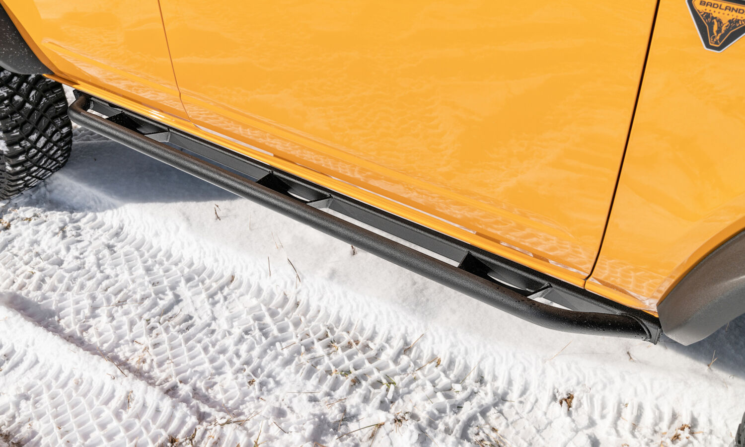 NFBnfab_trailslider_txtblk_fordbronco_3qtrfrontclose2_TSF214B-TX.jpg
