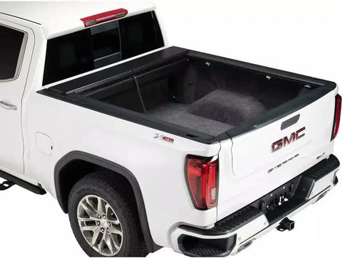Roll-N-Lock LG533M - Tonneau Cover M-Series Manual Retractable Black Matte