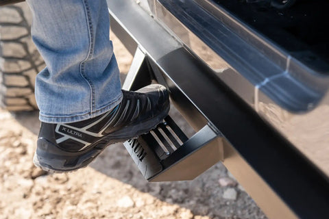 Raptor Series RTS71JP Magnum RT - Drop Steps Black Textured Alloy Steel 07-18 Jeep Wrangler JK/JKU 4-Door