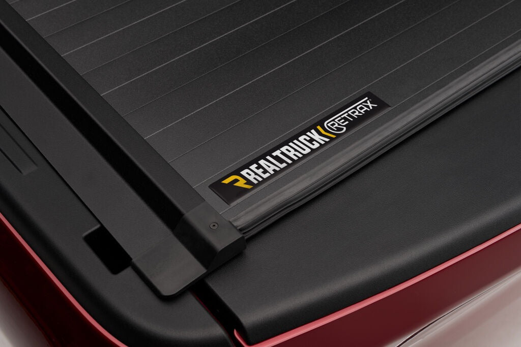 RX_IX_Dodge-Ram_2019_Red_Details_01Badge_RT.jpg