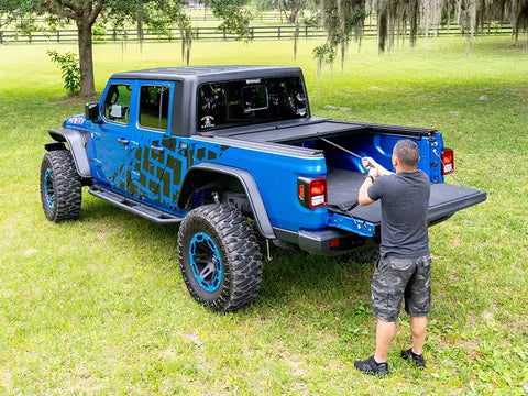 Roll N Lock M-Series-XT Retractable Tonneau Cover - T-Slot Rails