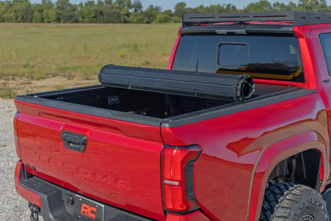 Rough Country 50420500 Hard Roll Up Bed Cover 5' Bed | Toyota Tacoma 2WD/4WD 2016-2023