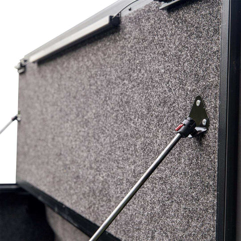 TrailFX TFX5708 - Hard Tri Fold Lockable Black 2022-2024 Toyota Tundra 5.5 Ft