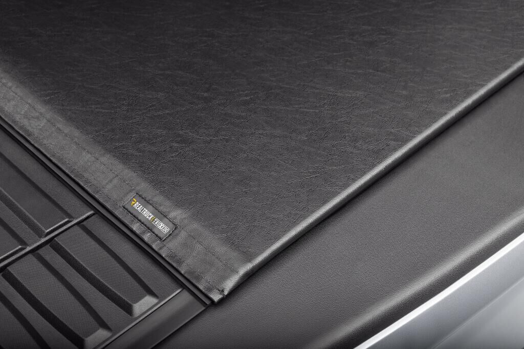 TRXTX_LoPro_22Ram1500_Detail_Badge_RT.jpg