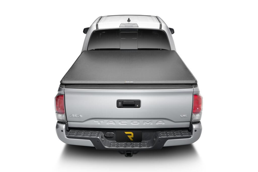 TRXTX_TruXport_20Toyota-Tacoma_Rear_01Closed_RT.jpg