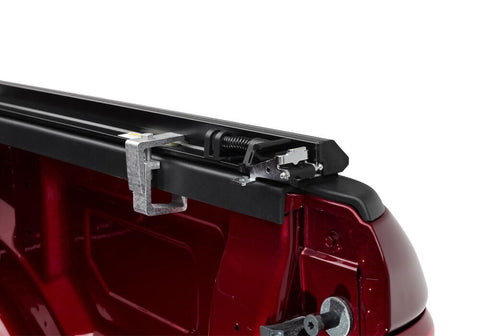 TRXTX_Truxport_Dodge-Ram_2019_Details_02ClampLatch.jpg