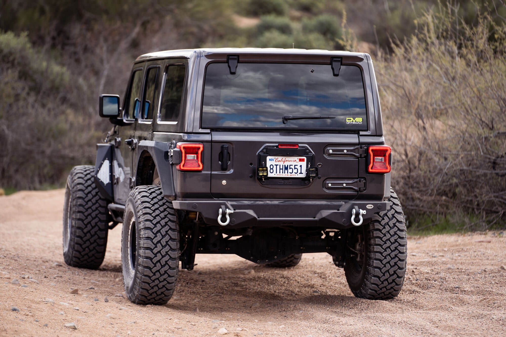 TSJL-03_On Vehicle (12).jpg