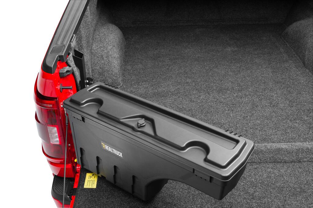 UC_SwingCase_21F-150-Ford_Red_16_RT.jpg