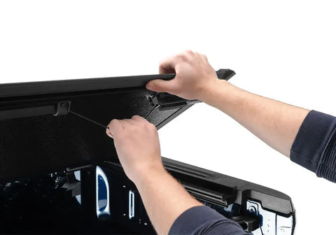 Undercover AX22029 Tonneau Cover Armor Flex 21-24 F150 5'7" (Includes Lightning)
