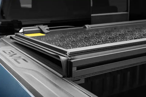 UnderCover SL54020 Tonneau Cover Select Hard Folding 22-25 Frontier 5 ft With Or Without Utili-Track (Copy)