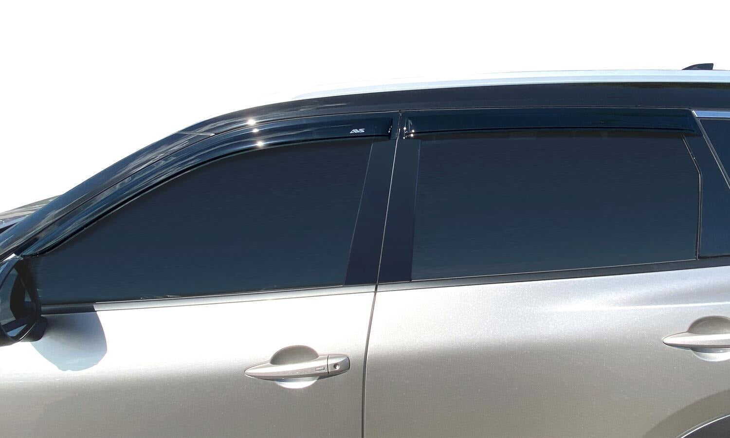 avs_ventvisor_4pc_nissanrogue_mounted_94902.jpg