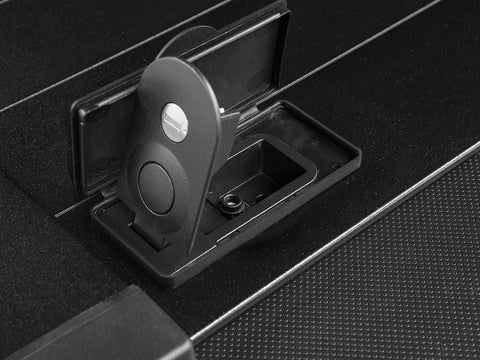 Retrax T-80380 Tonneau Cover RetraxPRO XR Manual Retractable Key Lockable 2021 Ford F-150 8 Ft. (97.6 In.)