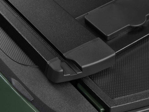 Retrax T-80380 Tonneau Cover RetraxPRO XR Manual Retractable Key Lockable 2021 Ford F-150 8 Ft. (97.6 In.)