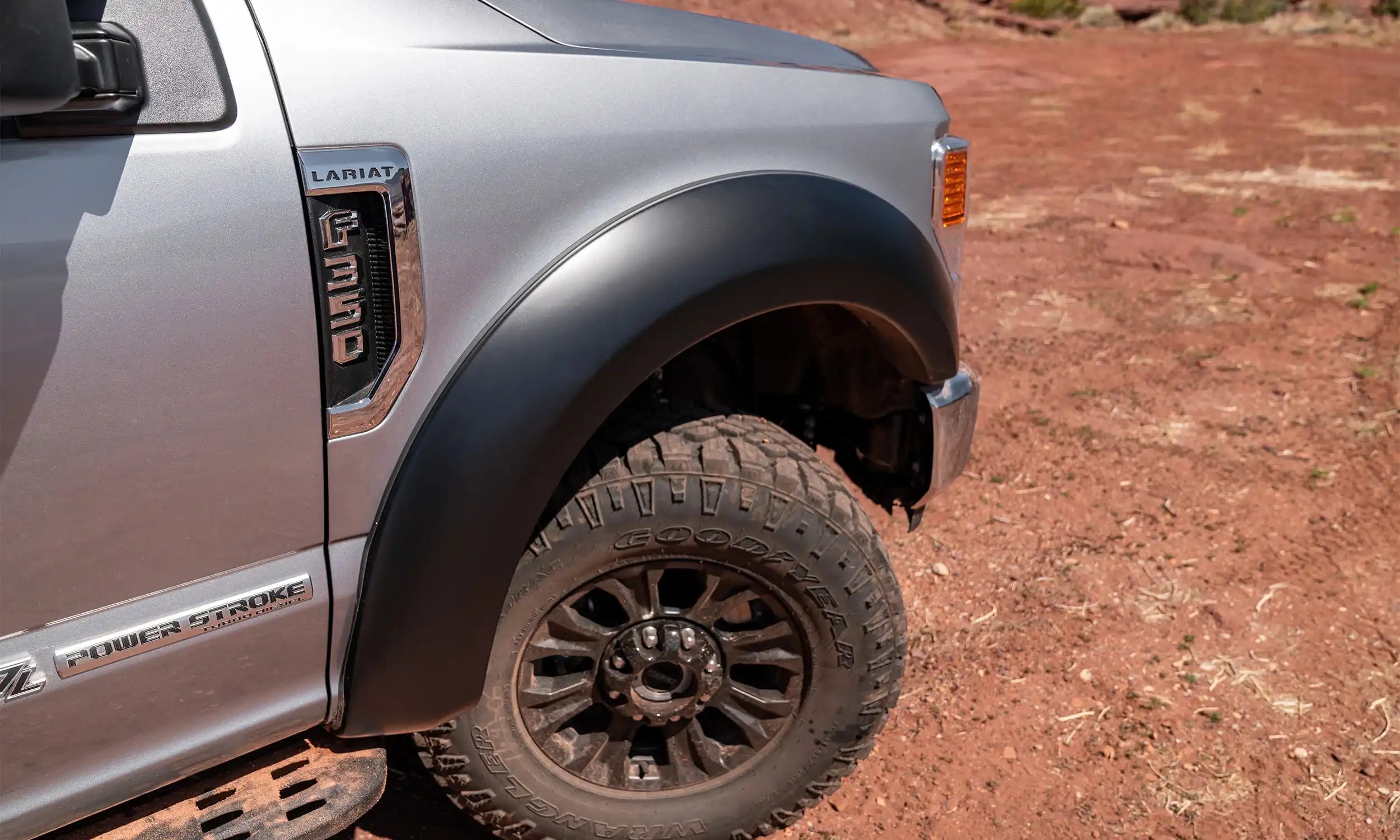 bw_EAF_flares_fordF350_front_lifestyle_20087-02.jpg