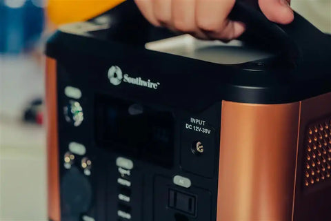 PORTABLE PWR STN 200 W/AC & DC ADAP