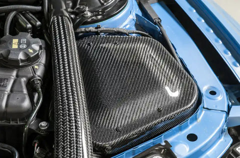 AWE Tuning BMW F8x M3/M4 S-FLO Carbon Intake
