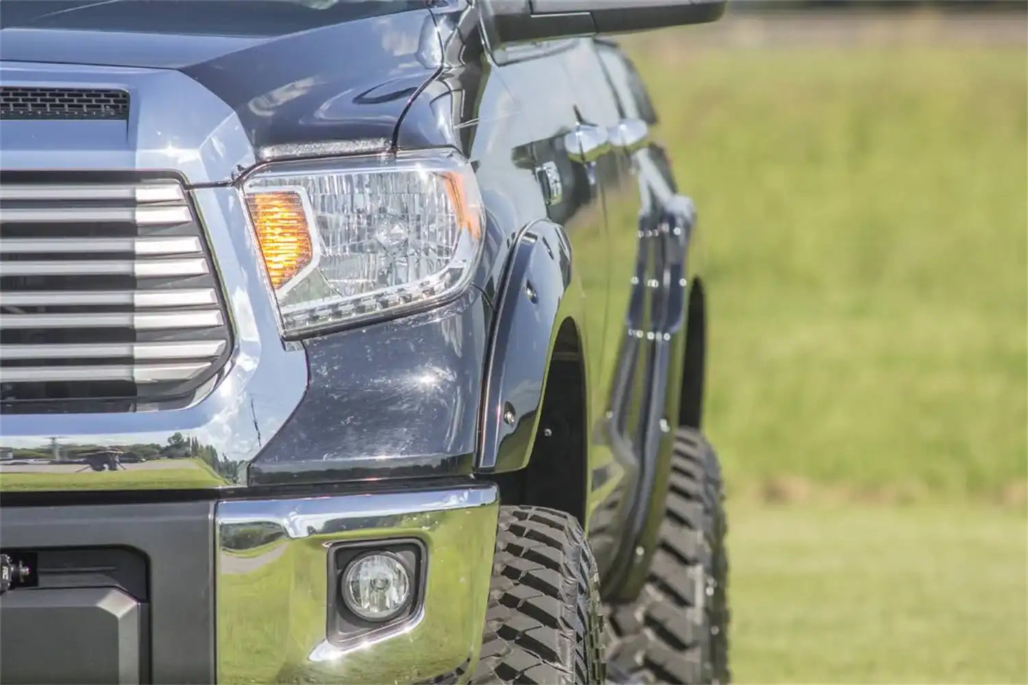 2014-tundra--flares-zoom.jpg