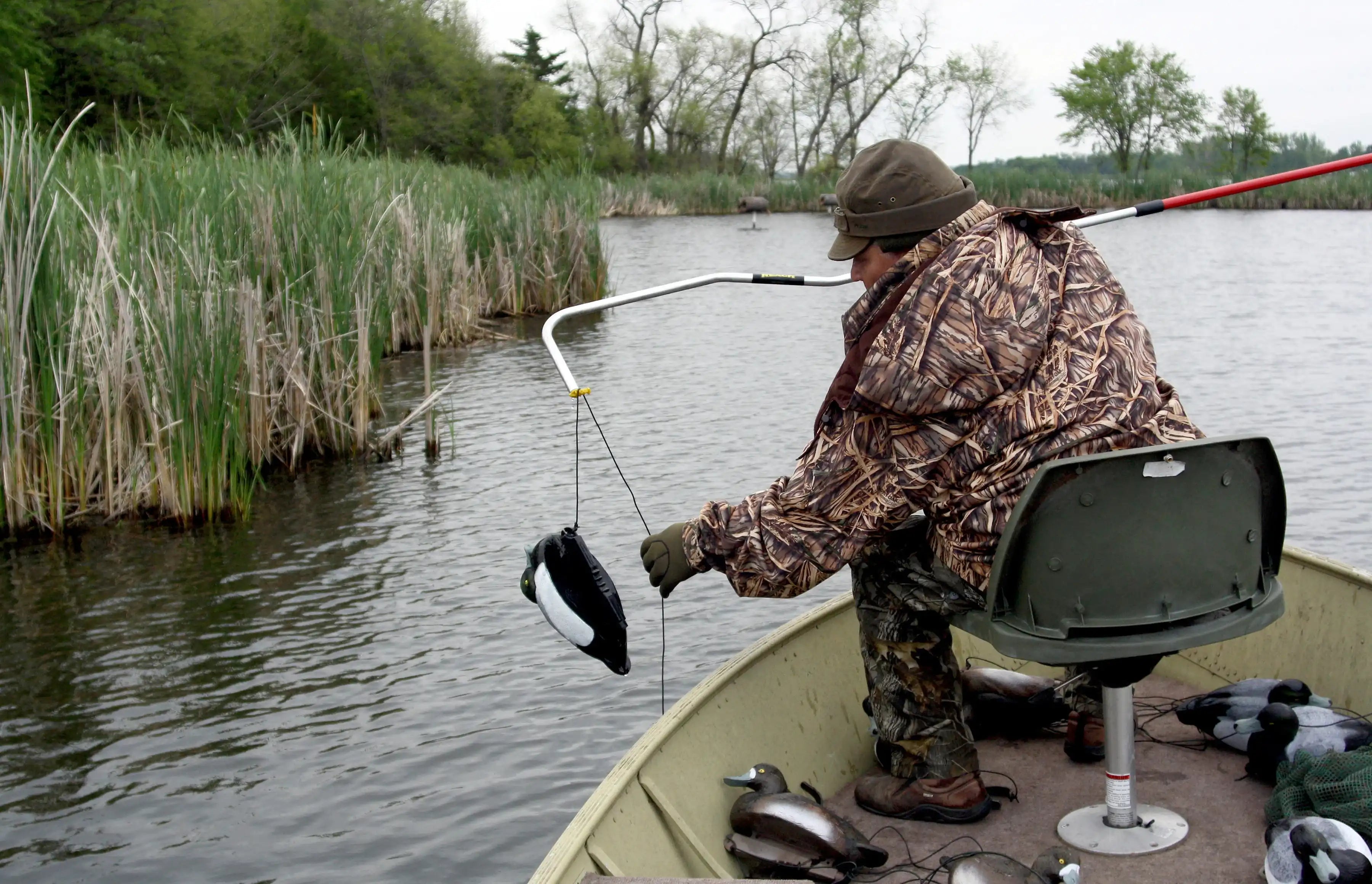 70088_reach_e-z_duck_decoy_retrieval_IMG_5506.JPG