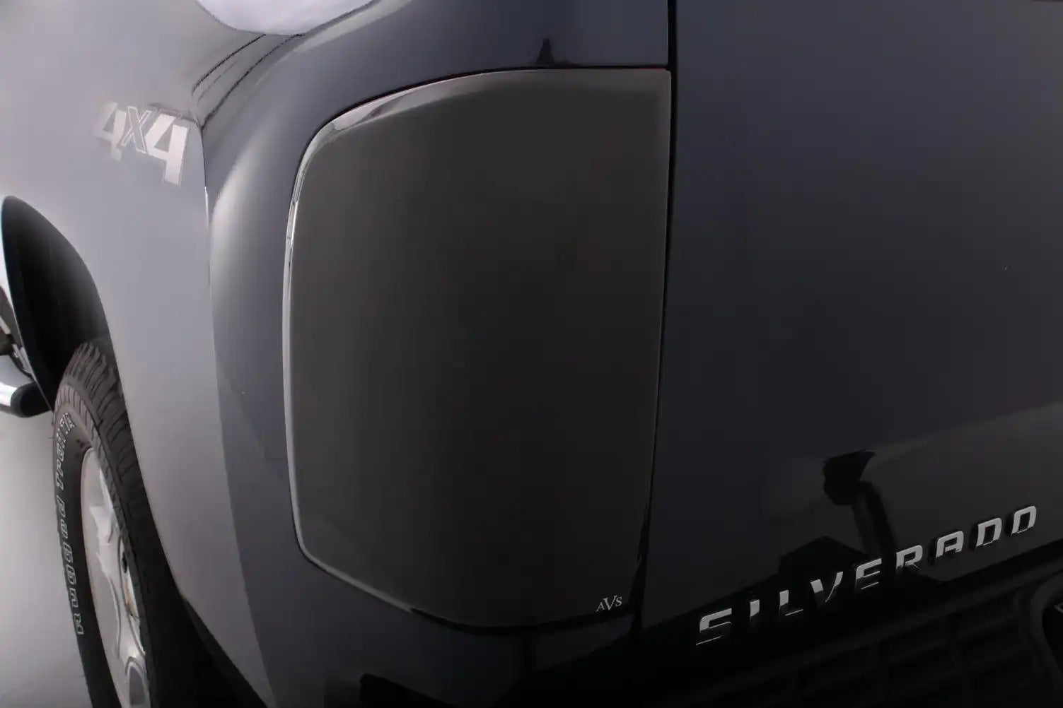 33202_on_vehicle_HR.jpg