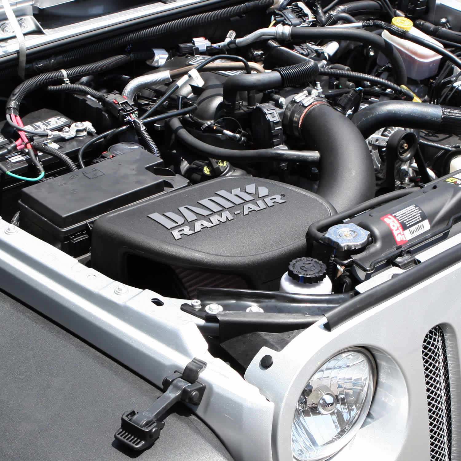 41832-D_5_jeep_38L_ramair.jpg