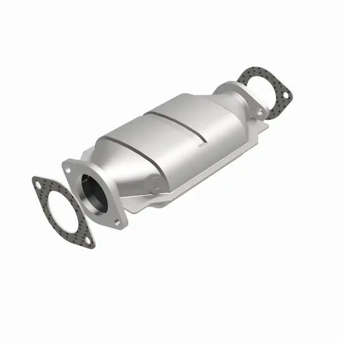 MagnaFlow Conv DF '97-'99 Nissan Maxima Rear