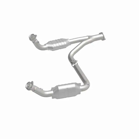 MagnaFlow Conv DF '00-'01Tahoe/Yukon V8 5.7L