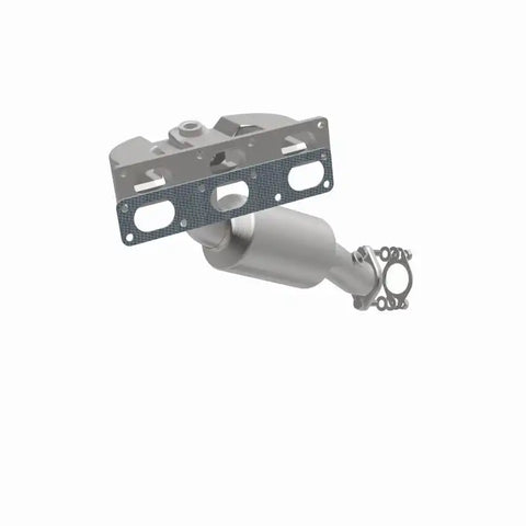 MagnaFlow Conv DF BMW 01-05 325 2.5L / 01-05 330 3.0L / 01-02 Z3 2.5L/3.0L California - Rear
