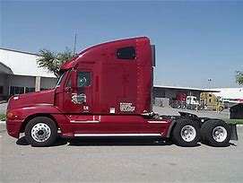 81114_Freightliner_Raised_Roof.jpg
