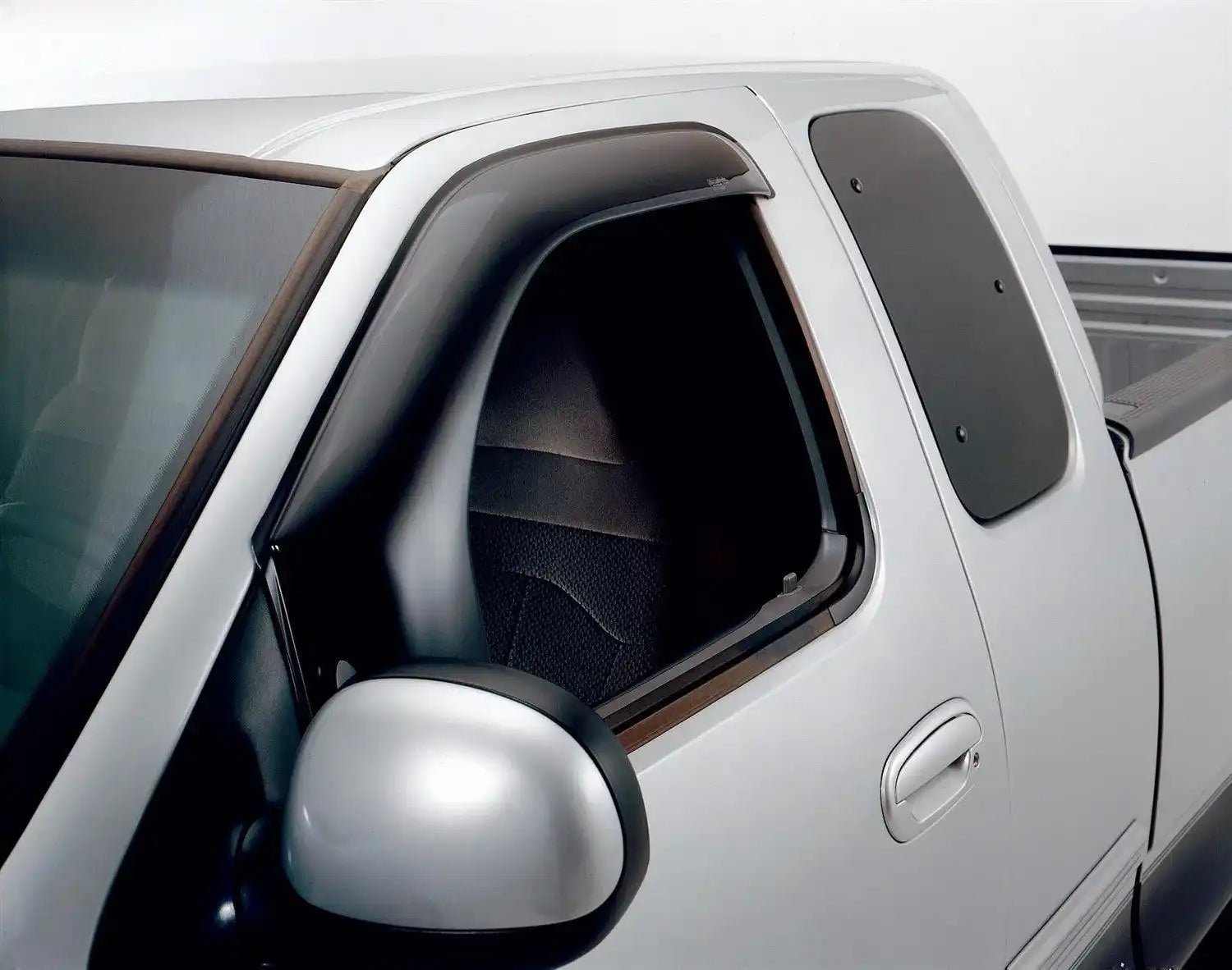 95454_on_vehicle_HR.jpg