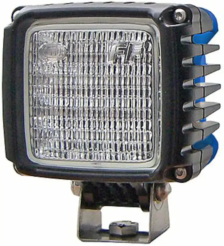 996192001.MAIN.jpg