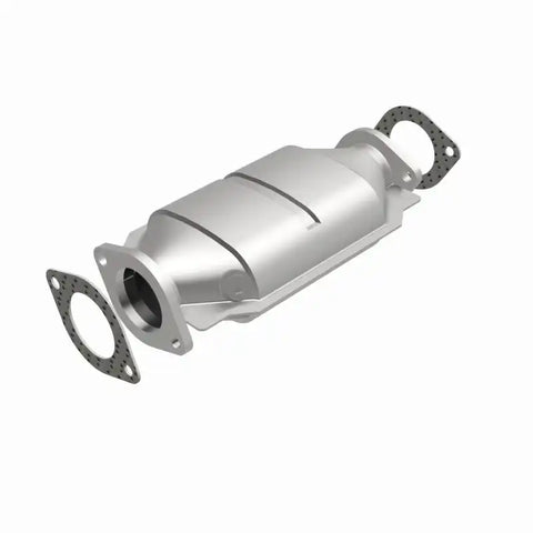 MagnaFlow Conv DF '97-'99 Nissan Maxima Rear