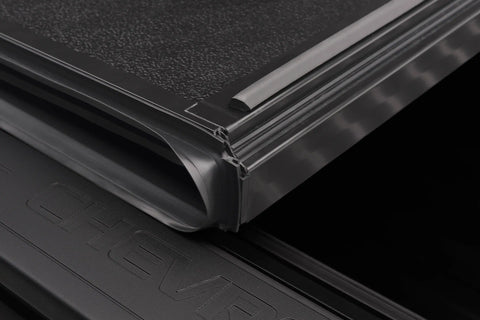 BK_BAKFlip_G2_Silverado_CoverHinge.jpg
