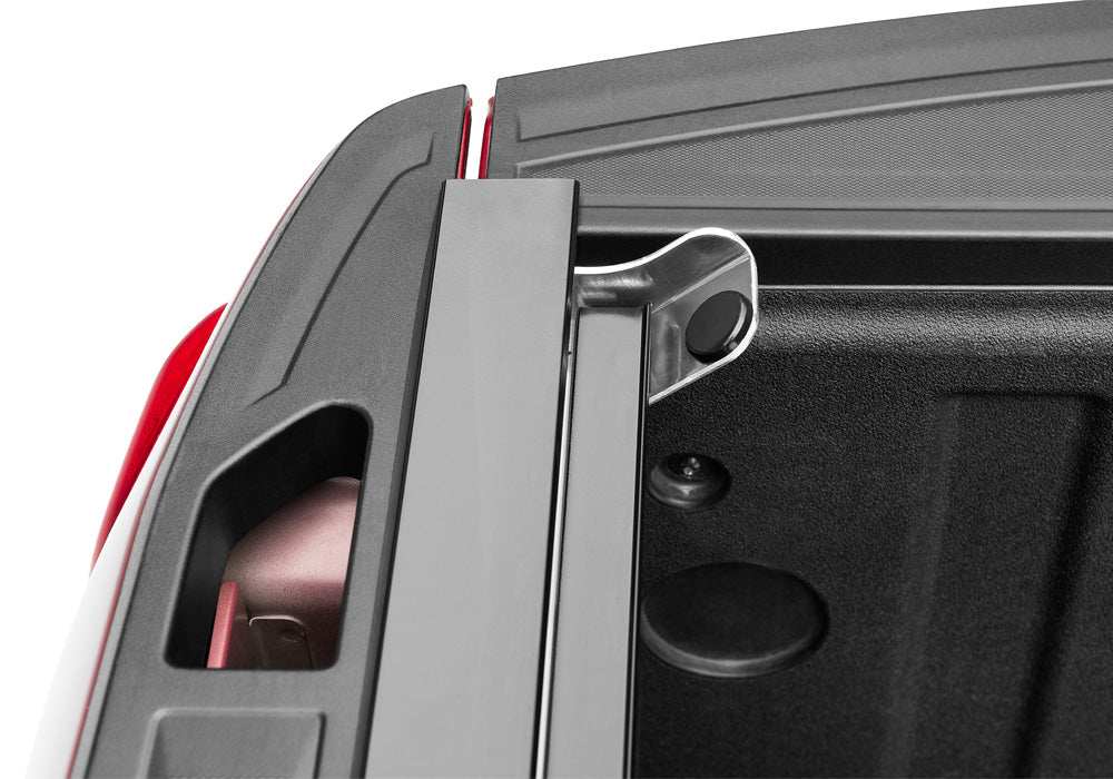 BK_RevolverX2_20RedSilverado1500_Rail.jpg