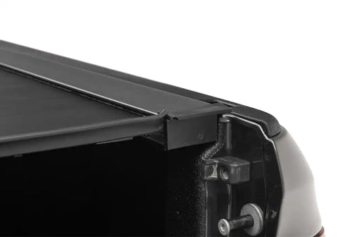 BK_Vortrak_18SilverRam_RubberLipDetail.jpg