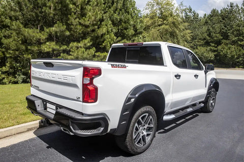 BushwackerDRTfenderFlares2019ChevroletSil.jpg