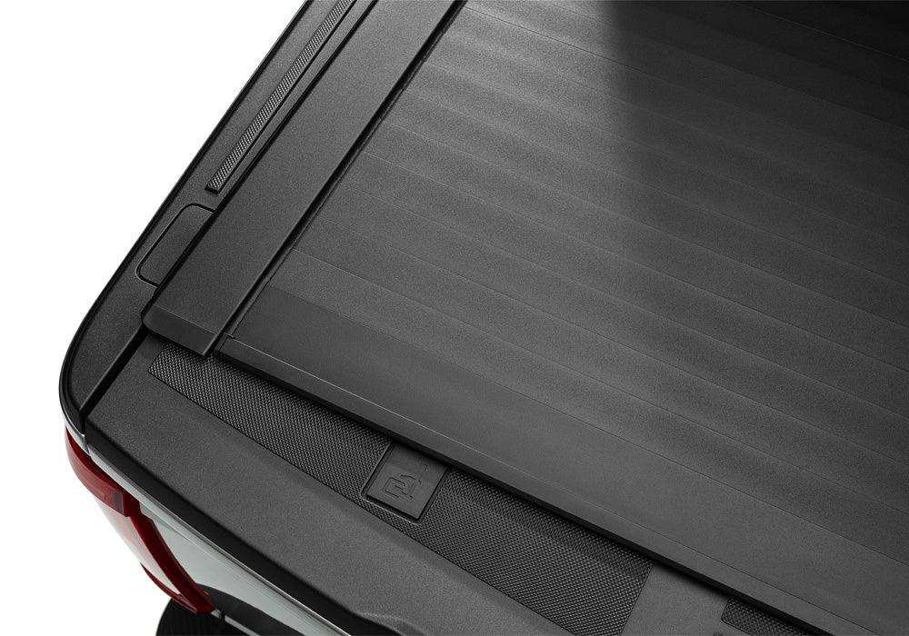 E-Series_21Ford-F150_Details_03Texture.jpg