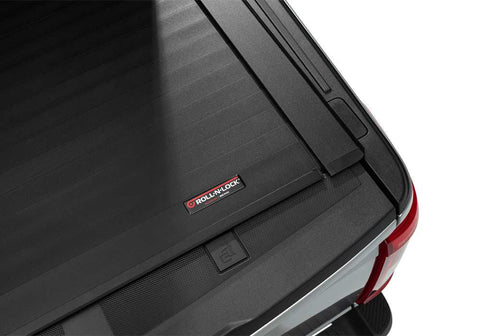 E-Series_21Ford-F150_Details_04Badge.jpg