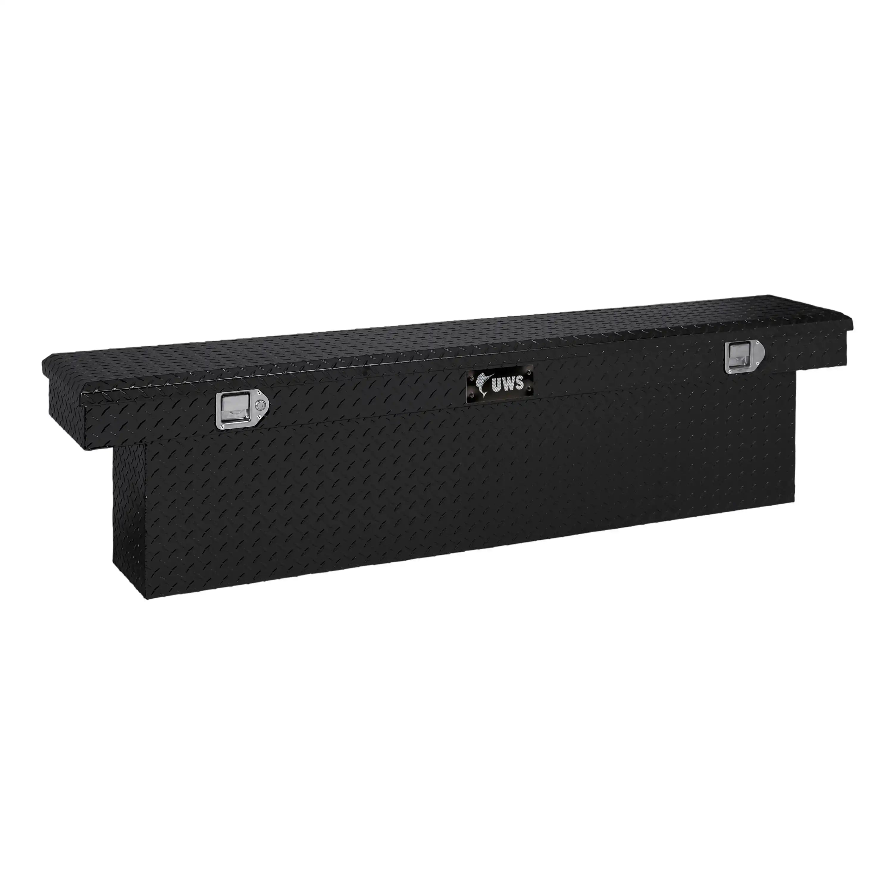 EC10822_3008x1990_a.jpg