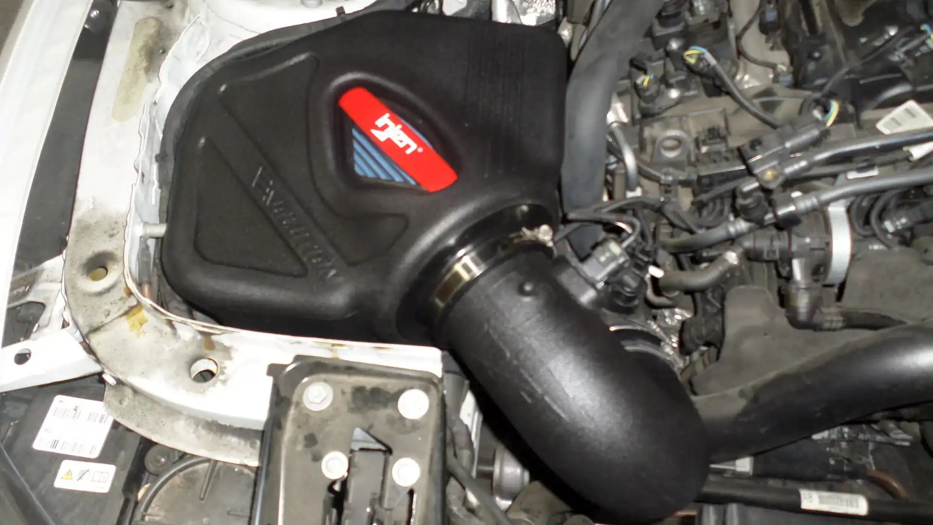 EVO1104_P06_01.JPG