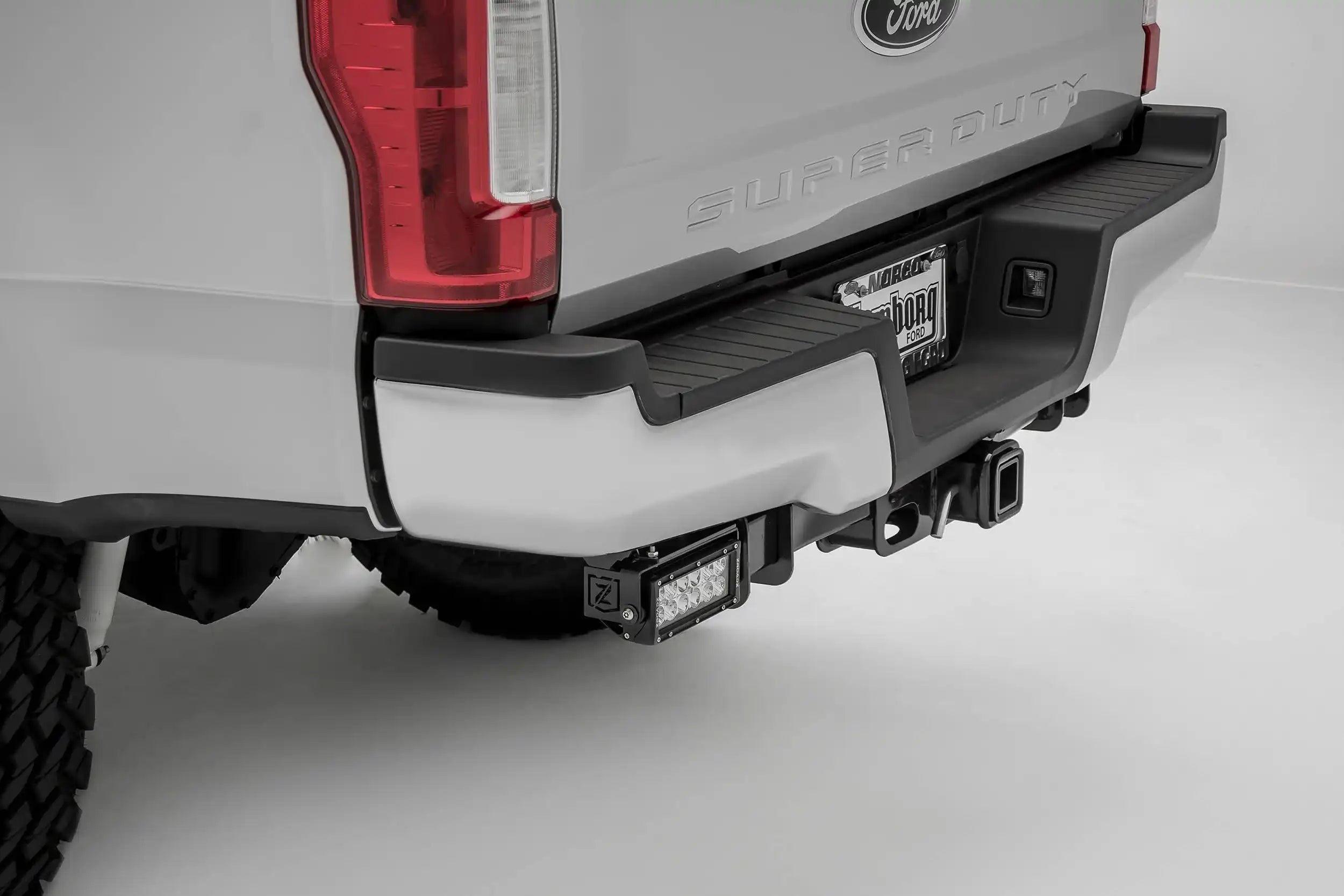 F143870875.jpg