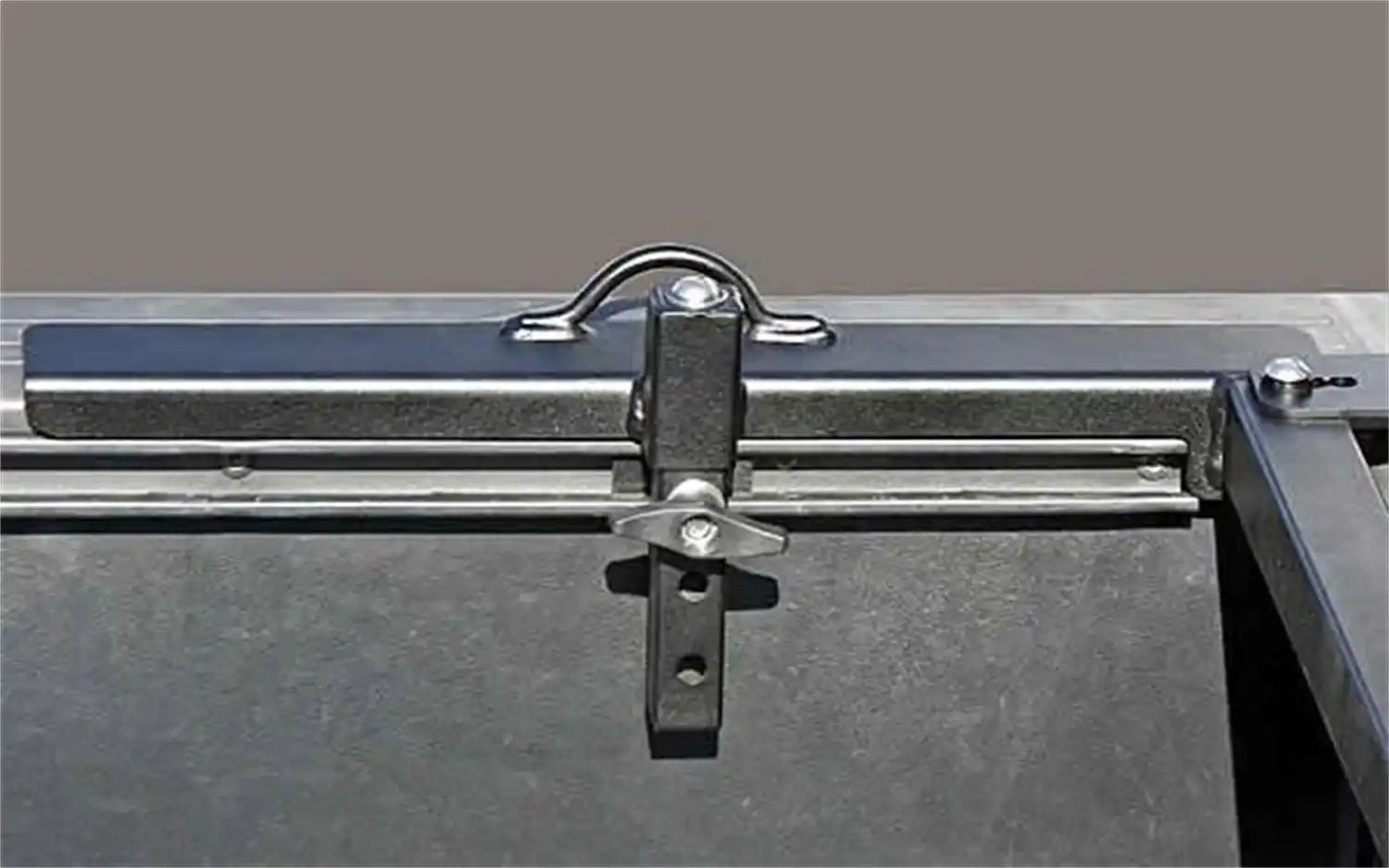 F143872826.jpg