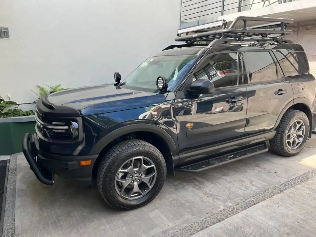 Fron Bronco Sport D6.png