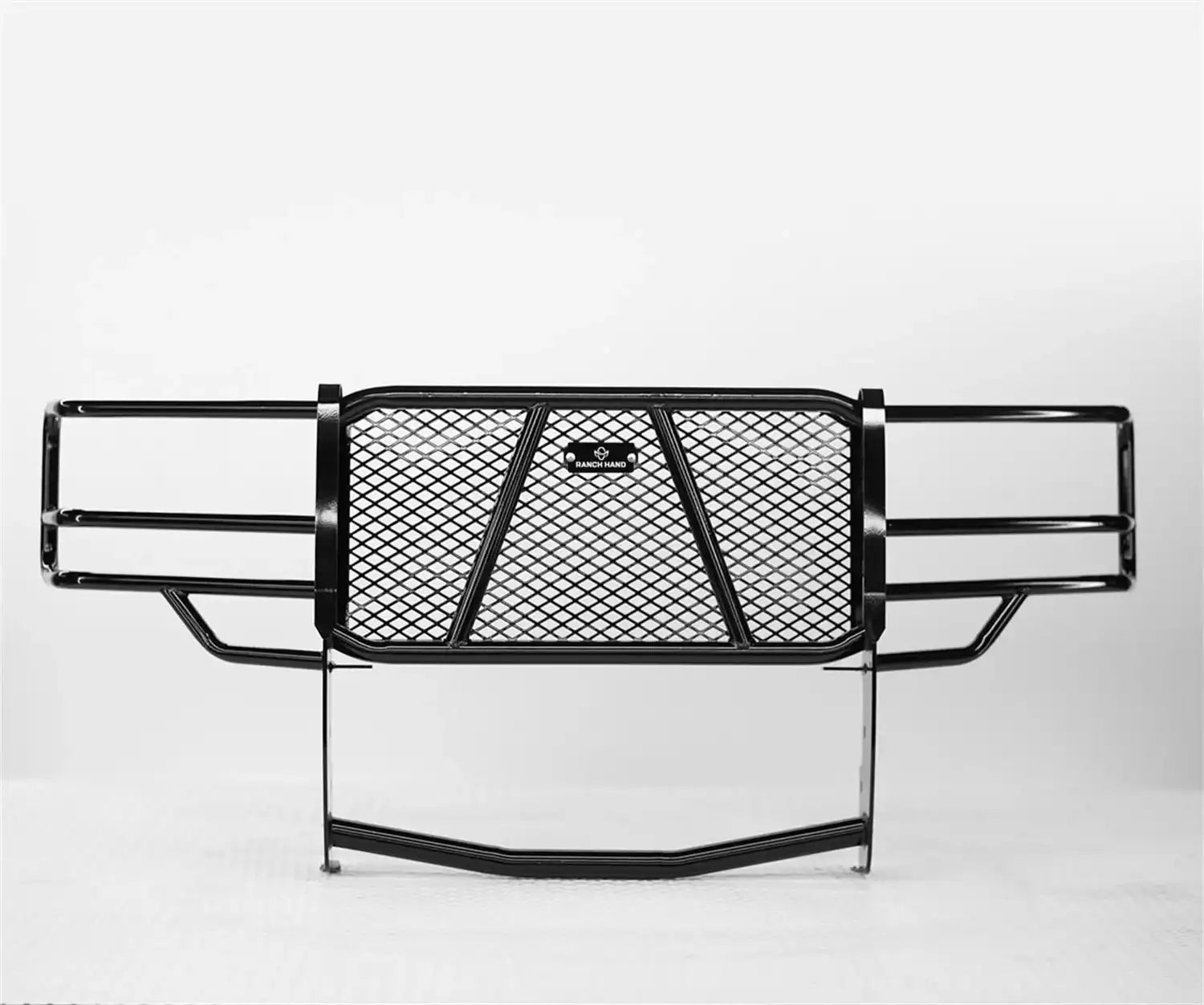 GGC16HBL1_2016-2018_Chevrolet2016-20181500_GrilleGuards_1.jpg