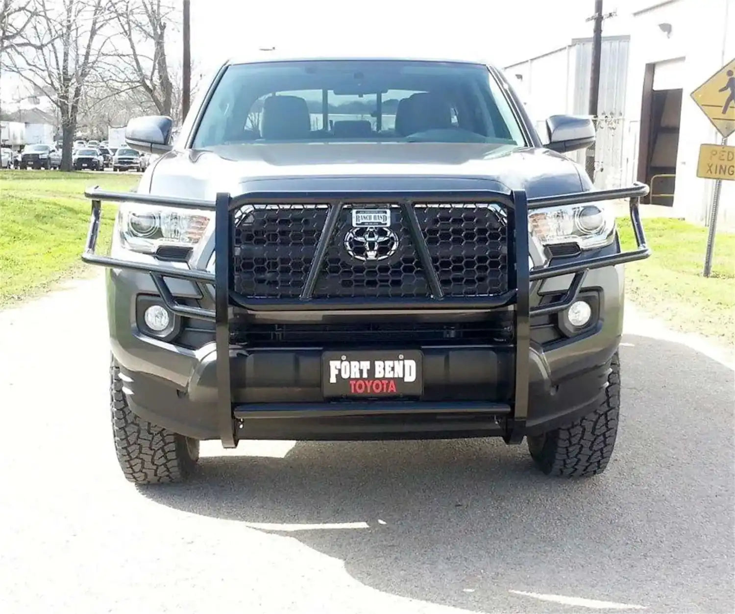 GGT16MBL1_2016-2021_Toyota2016-2021Tacoma_GrilleGuards_1.jpg