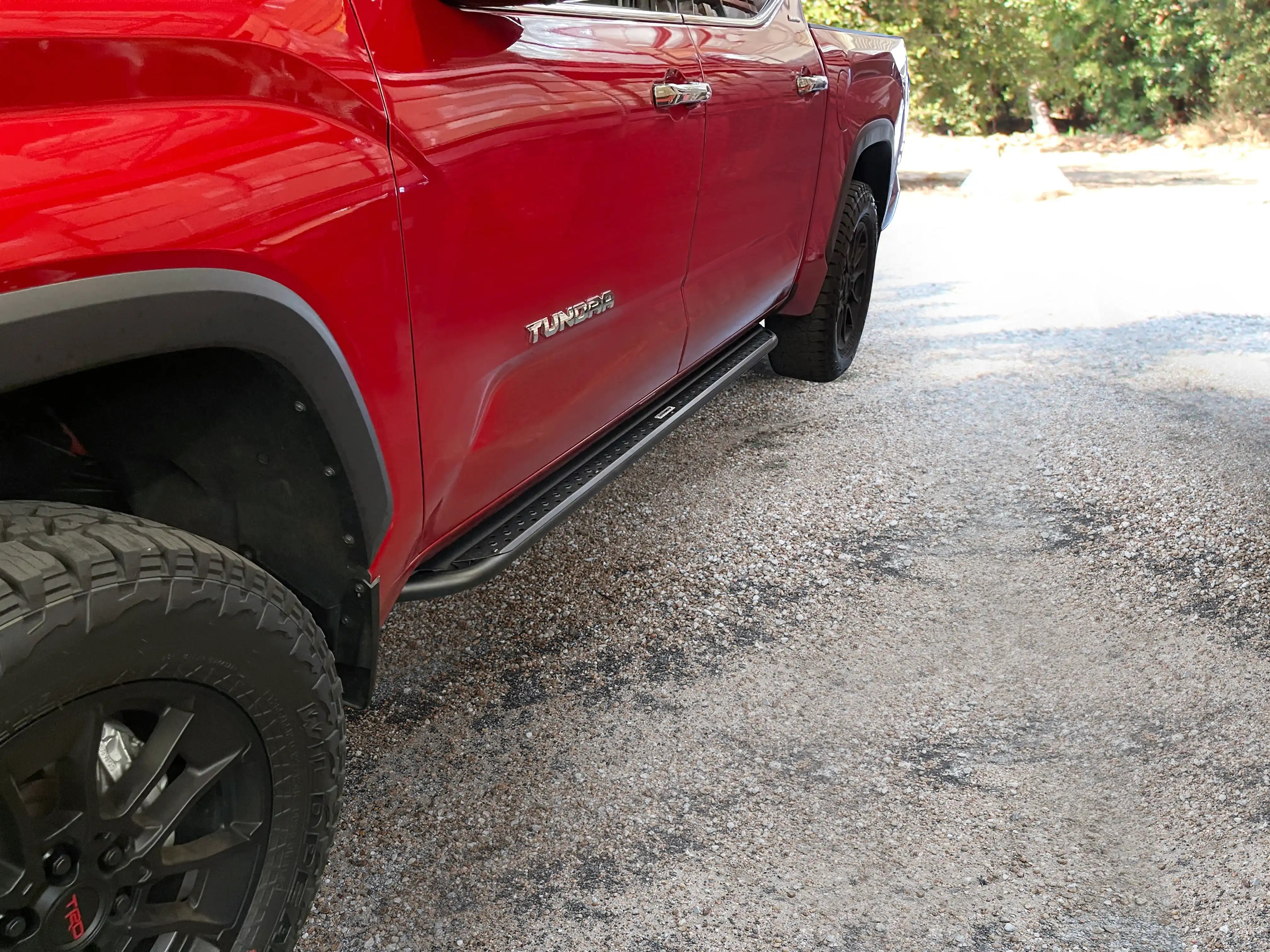 GR_Dominaotor-Toyota-Tundra-2022_Lifestyle_200.jpg