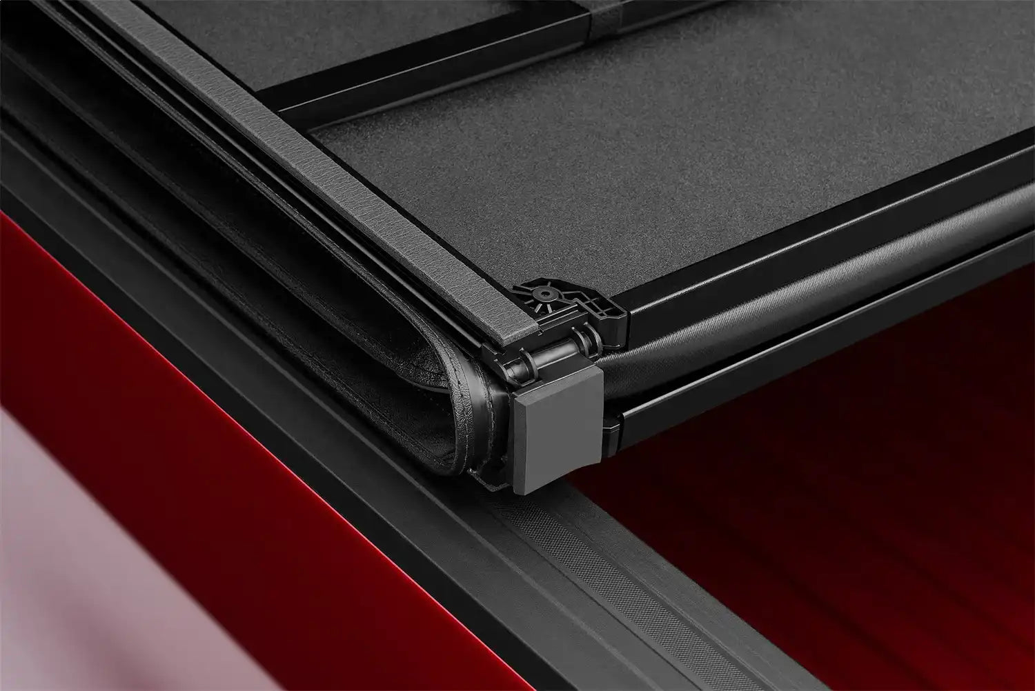 LD_Hard-Fold_19Chevy_Details_02Hinge.jpg